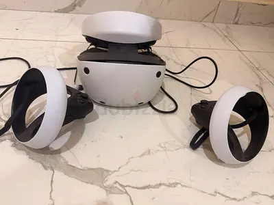 PlayStation VR2 headset with controllers - BRAND NEW ( number 0523523565)