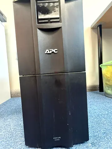 APC Smart-UPS 2200VA Tower UPS - Good Working Condition