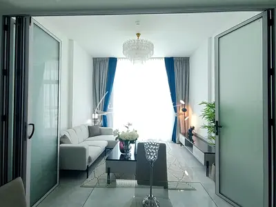 Fully Furnished | Next to Metro | Immaculate