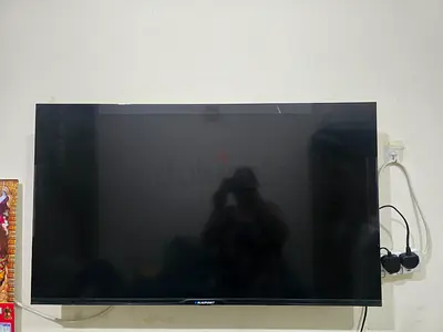 32-40 inch Blaupunkt Wall-Mounted Flat Panel TV (Good Working Condition)