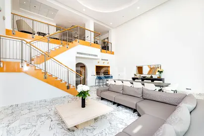 Exclusive | Park Facing | Vacant Penthouse