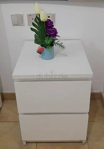 Simple White 2-Drawer Nightstand / Bedside Cabinet