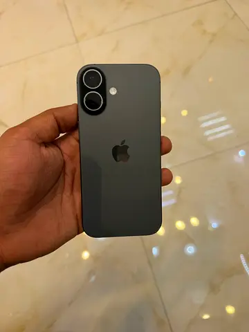 iPhone 17 (Black) - Good Condition