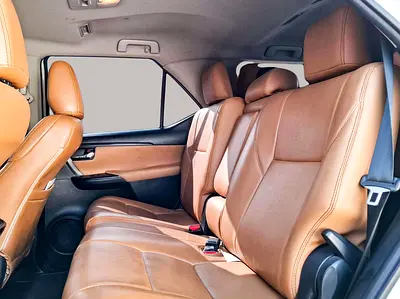 صورة 12 لـ 2022 Toyota FORTUNER