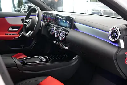 Mercedes-Benz A-Class A 200, миниатюра 10