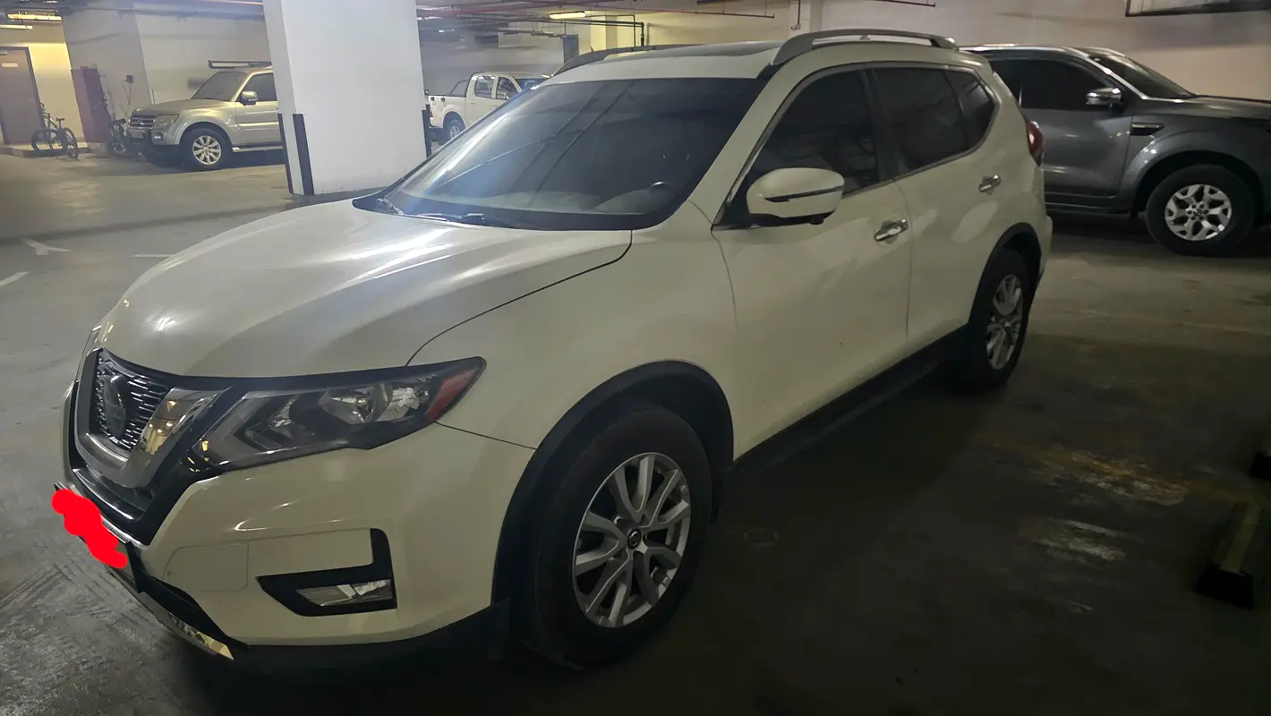 Nissan Rogue 2018 — photo 1 of 12