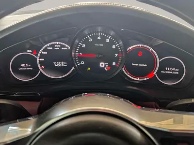 2019 Porsche CAYENNE — миниатюра 16