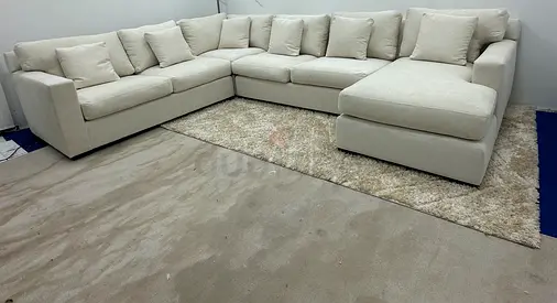 Amazing condition cratebarrel Ushape sofa