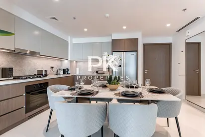 Luxury Sea View Apartment | Beach Access & Spacious