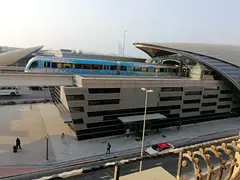 Partition for Male Just opp Insurance Market Metro
