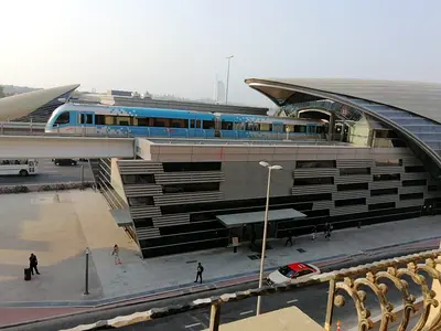 Partition for Male Just opp Insurance Market Metro