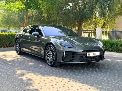 Porsche Panamera GCC first owner