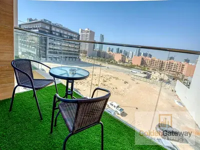 Beautifully Furnished Studio | Pool view| Vacant