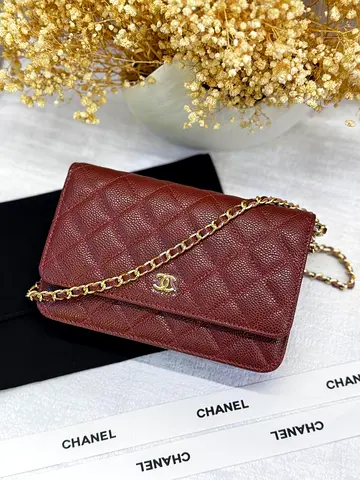 Chanel wallet on chain