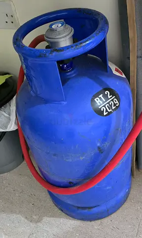 Gas cylinder adnoc 25 lbs with regulator and pipe 2 month used only.
