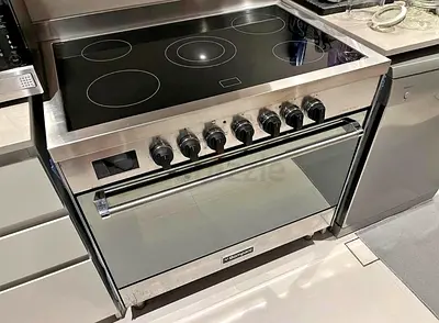 Stainless Steel Electric Range with Ceramic Hob and Oven - Good Condition