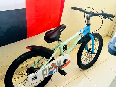 Used adult city/commuter bicycle - good working condition