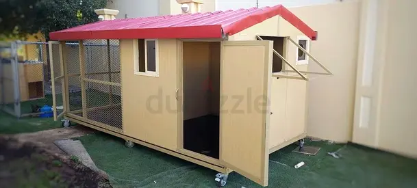 Large Outdoor Dog Kennel/Run with Roof and Wheels -