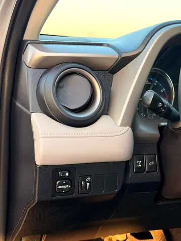 2016 Toyota RAV 4 照片 9