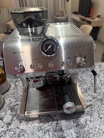 DeLonghi Dedica Style Espresso Machine with Built-in Grinder (Stainless Steel)