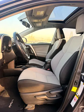 صورة 9 لـ 2016 Toyota RAV 4