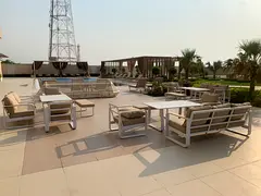 Private Beach 3 BR Apartment
