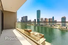 Corner Unit | 02 Series | Canal Views
