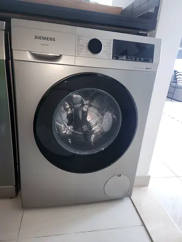 Siemens front load washing machine – Excellent condition