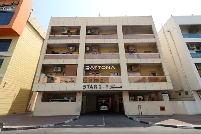 VACANT | SPACIOUS | NEAR METRO STATION