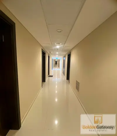 Spacious/Furnished/ Huge Balcony/Vacant