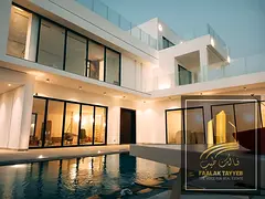 Grand Elegant Luxury Villa : Expansive Luxury In Every Corner
