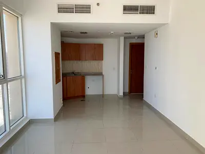 Spacious One Bedroom Apt For Sale | Lake View