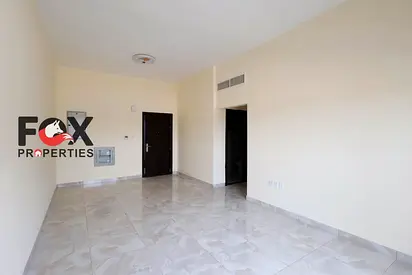 اكبر غرفة وصالة ماستر / اول ساكن / صيانة دورية/ تكببف مركزي / بلكونة باطلالة مفتوحة / موقع استراتيجي بالعالية / قريب من مخرج دبي / السعر : 32,000الف