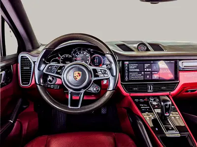 2019 Porsche CAYENNE — фото 10
