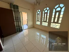 3 bedrooms, including a master bedroom, large living room, equipped kitchen, multiple bathrooms, bal