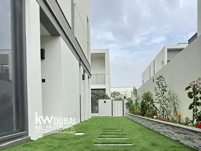 4BR+Maid | Near Park | Single Row