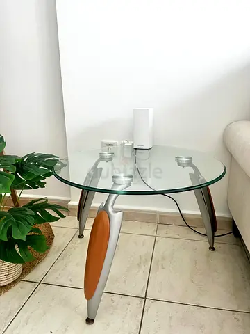ROUND GLASS SIDE TABLE / COFFEE TABLE