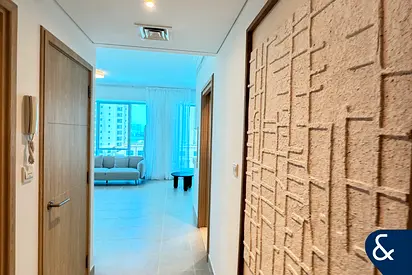 One Bedroom | Upgraded | Marina Promenade