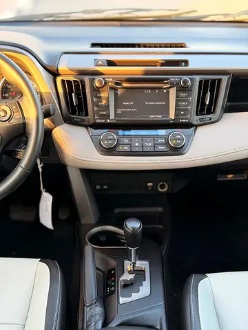 2016 Toyota RAV 4 照片 13