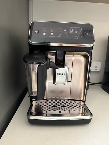 Mint condition Philips 3300 series coffee machine