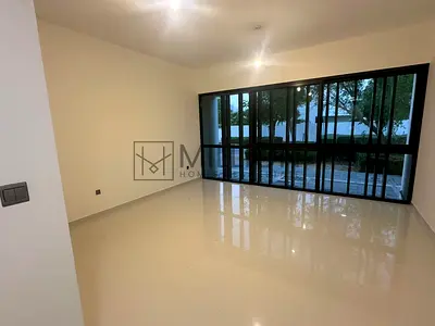 Spacious 6BR Townhouse | Prime Location | Family Community | Ready to Move