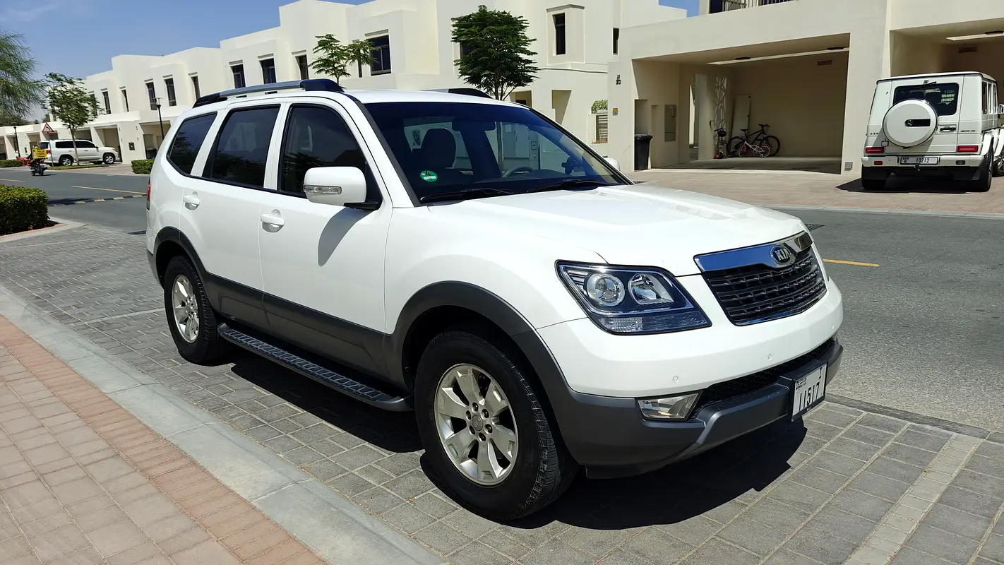 Kia Mohave 2016 — photo 1 of 20