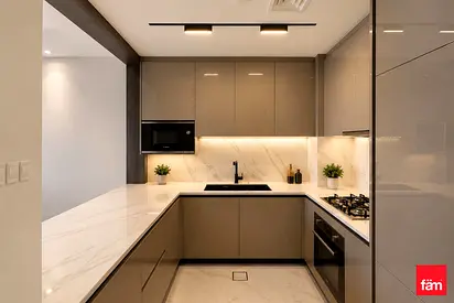 Burj View | 2br+Maids | Top Floor | Chiller Free