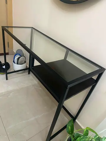 console mirror and table