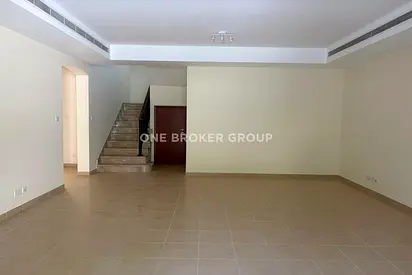 Green Belt Backing | Rare 3M | Vacant