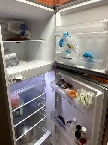 ثلاجة