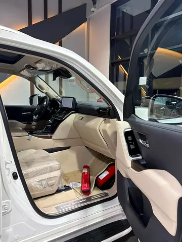 2026 Toyota LAND CRUISER photo 16