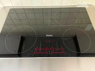 Miele Induction Cooktop 75cm- 4-Zone, Touch Control (built-in) integrated by hyp