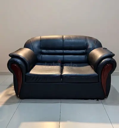 Used 5+1-Seater Black Leather Sofa - Comfortable Compact Couch