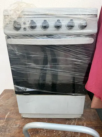 4 burner gas stove